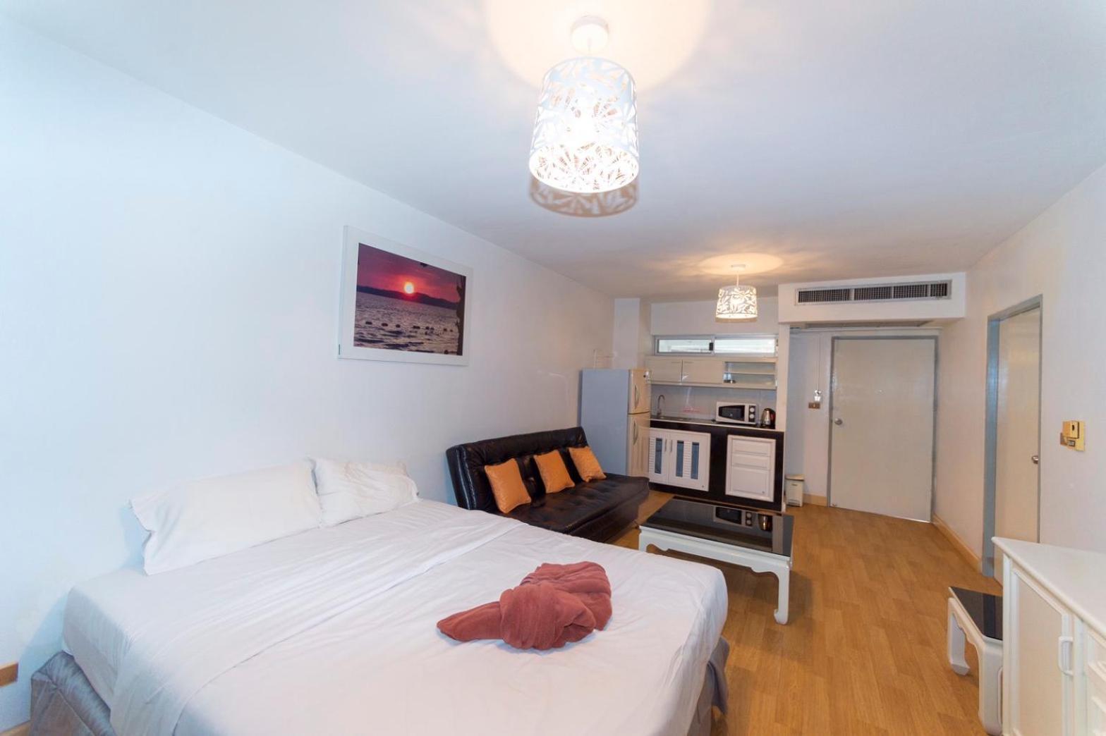 Villa Navin Jomtien Beach Exterior foto