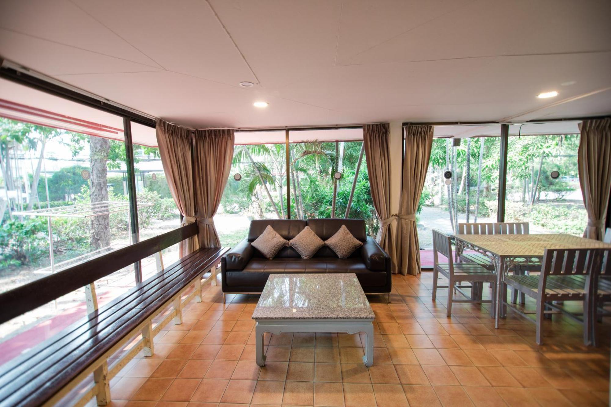 Villa Navin Jomtien Beach Exterior foto
