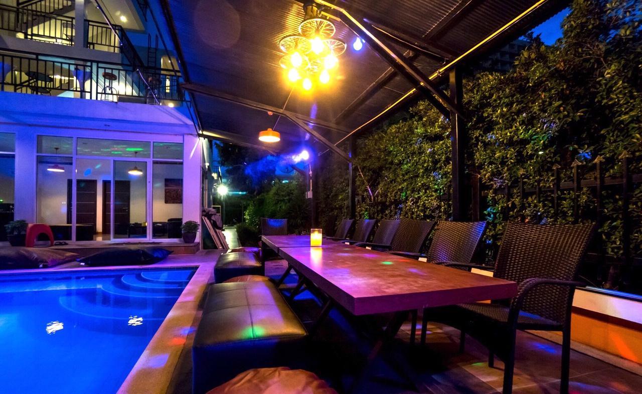 Villa Navin Jomtien Beach Exterior foto